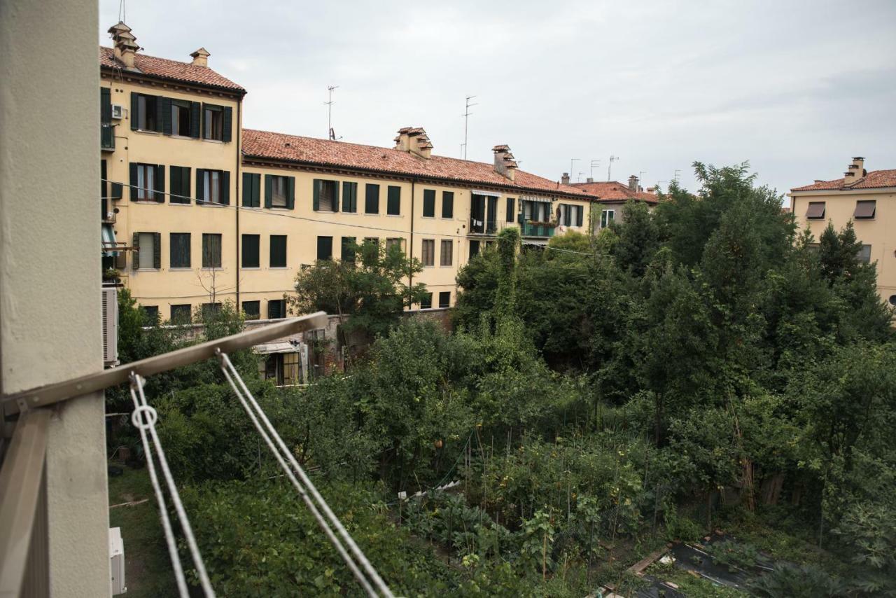 Ferienwohnung Venetian Mood: Secret Garden Exterior foto